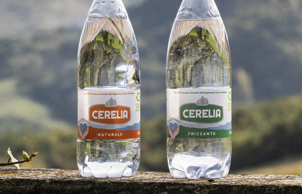 Acqua minerale per il detox post-feste: rimettersi in forma dopo Natale e Capodanno